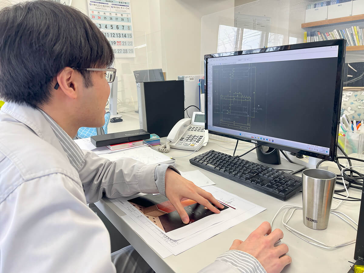 片岡鋼業社員
